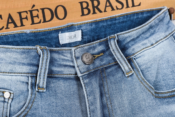 ブランドジーンズ角部分ディテール